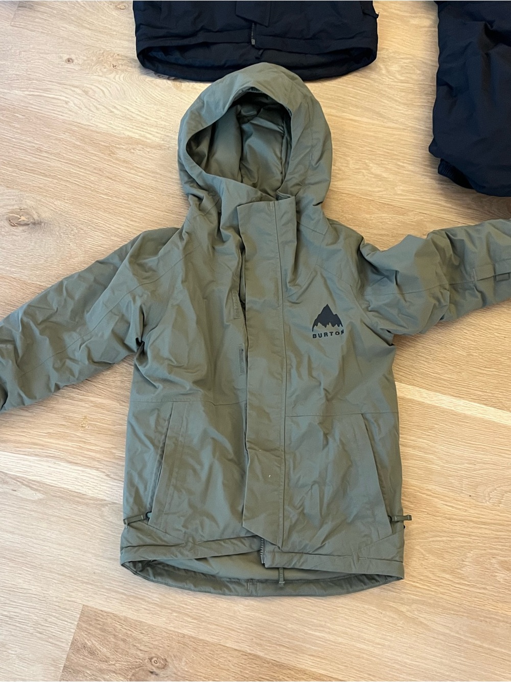 Burton Kids Olive Hooded insulated ski snowboard Jacket